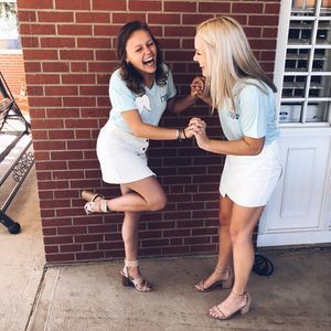 Meet your Posher, Ali